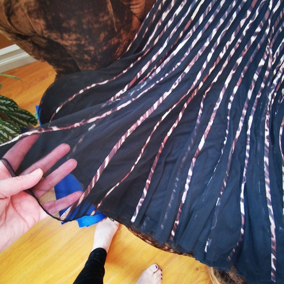 Lovely flare style dress - Picture 4 of 4